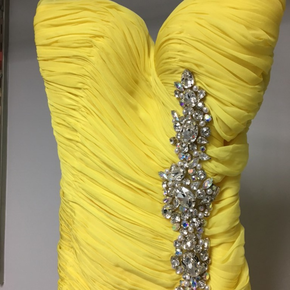 NEW! JOVANI FITTED YELLOW GOWN #71996 - Picture 5 of 8